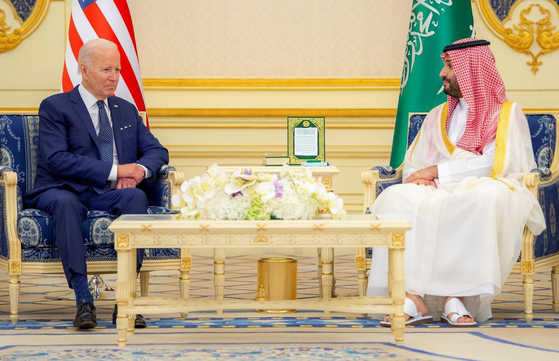 석유감산 뒤통수 맞은 미국…"바이든, 사우디와 관계 재검토"