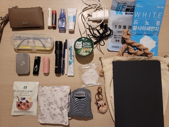  가방끈 두 번 끊어진 사람의 왓츠인마이백~*