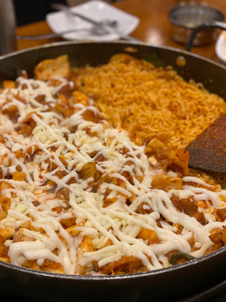  [용인 맛집] 언제 먹어도 맛있는 닭갈비 체인 '유가네 닭갈비', 수지구청역 부근.