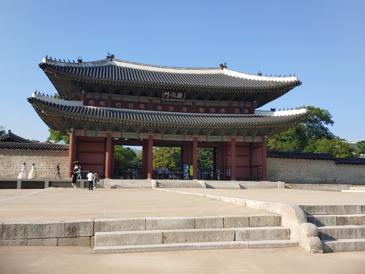 서울특별시 여행 (광화문에서 종묘까지의 주요볼거리 : 동십자각,안국동윤보선가,조선어학회 터,돈화문,종묘광장공원, 월남 이상재선생 동상) 서울특별시 여행 (광화문에서 종묘까지의 주요볼거리 : 동십자각,안국동윤보선가,조선어학회 터,돈화문,종묘광장공원, 월남 이상재선생 동상)