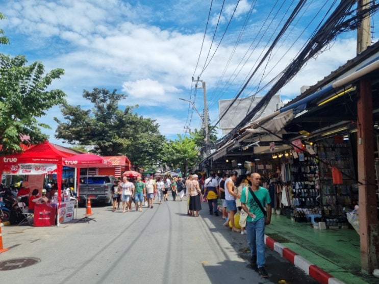  2022년 10월 태국여행 방콕 1일차 : 란아이야, 짜뚜짝시장, 마하나콘 루프탑, Have a zeed