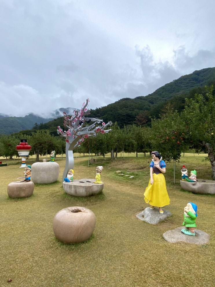 문경새재도립공원, 가을 먹거리 문경사과축제(ft. 미스터트롯 이찬원 축하공연), 문경맛집 ‘산중에’