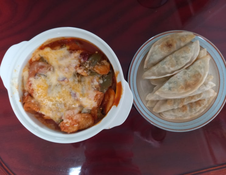  엘베가 없어 배달이 미안한 빌라, 요리꽝손도 쉽고  맛있는 떡볶이