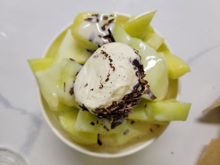 [설빙 배달] 거의 식사처럼 리얼통통메론설빙 붕어빵 크로플까지 많이도 먹었다