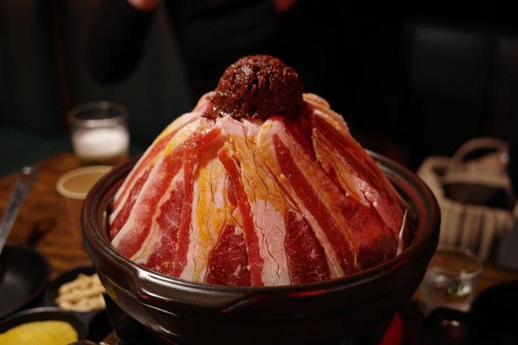  줄서는 식당 홍콩주점 화산마라전골 맛집 : 용용선생 신촌점