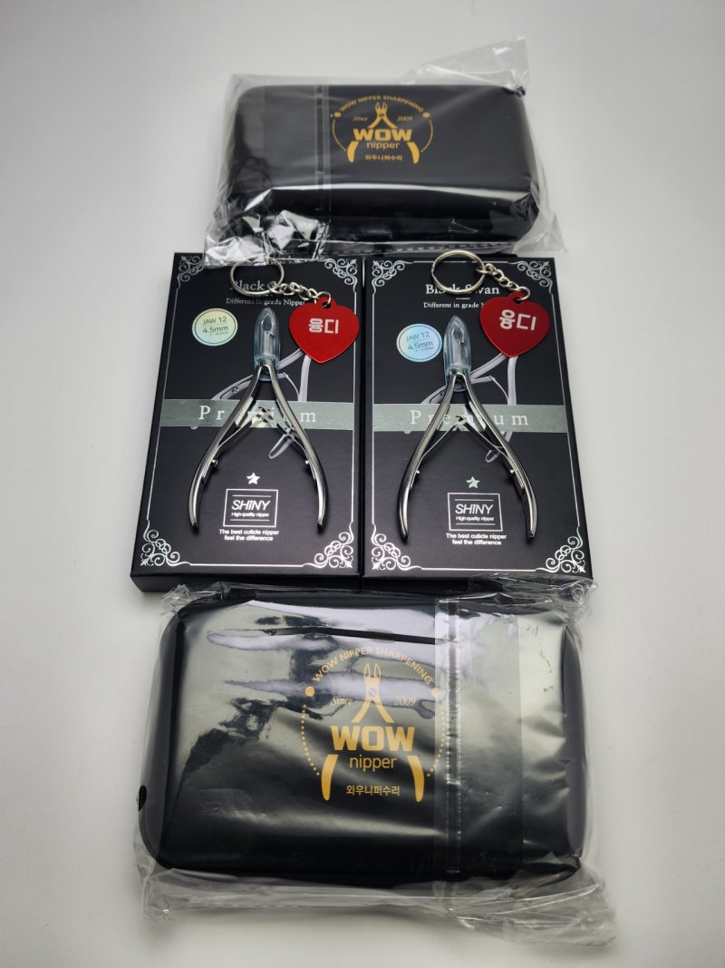 #シャイニープレミアムブラックスワンニッパー販売、イニシャル刻印、ワウプッシャー贈呈！