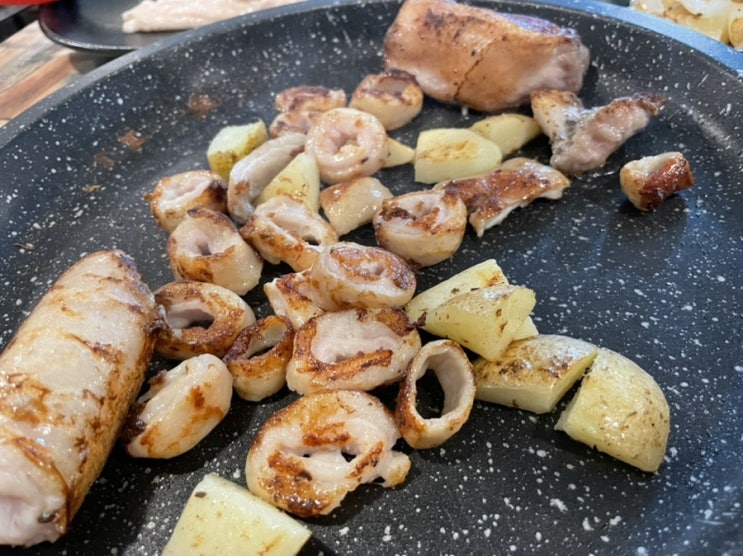  경주로컬맛집/경주막창맛집- 쫄깃하고 맛있는 생막창과 뒷고기가 있는 경주 대발이막창