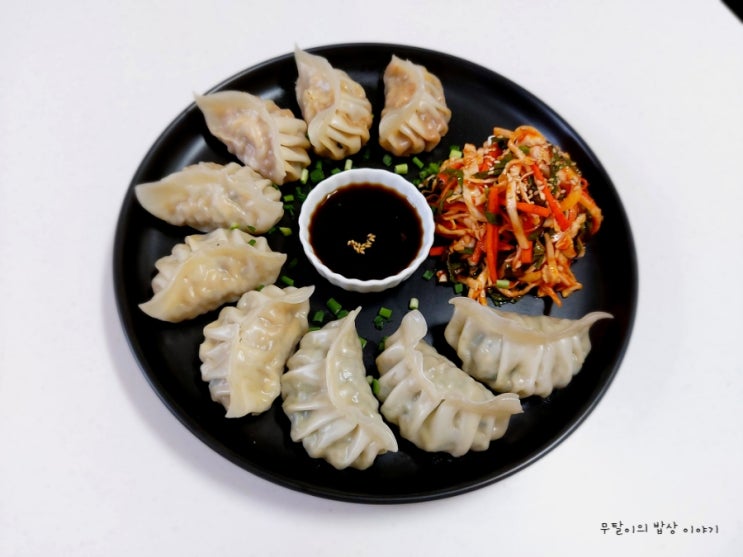  청정원 집만두 맛있게 찌는 법  곁들이면 좋은 양배추무침과 만두장
