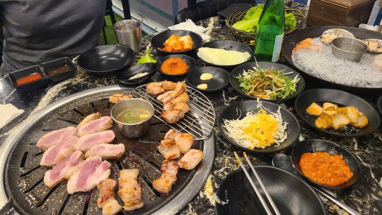 제주도 무지개해안도로 오멍가멍흑돼지 본점 세트 제주도 무지개해안도로 오멍가멍흑돼지 본점 세트