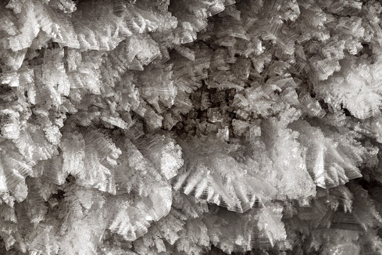 [지구온난화] 녹아내리는 신비의 얼음 동굴