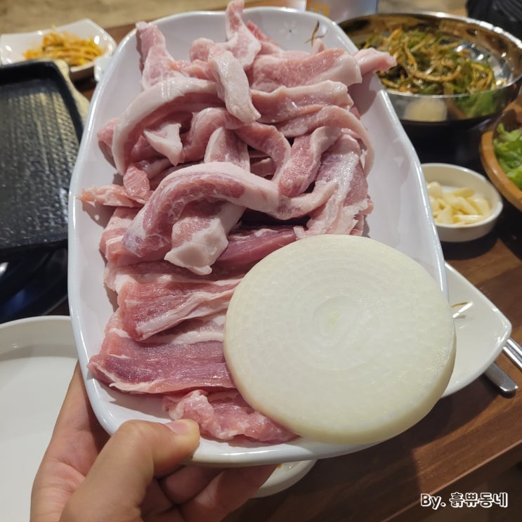 [청주 오창 맛집] 3인분 주문 시 1인분 무료 제공! 2산단 가족 외식 추천 "한돈마을"