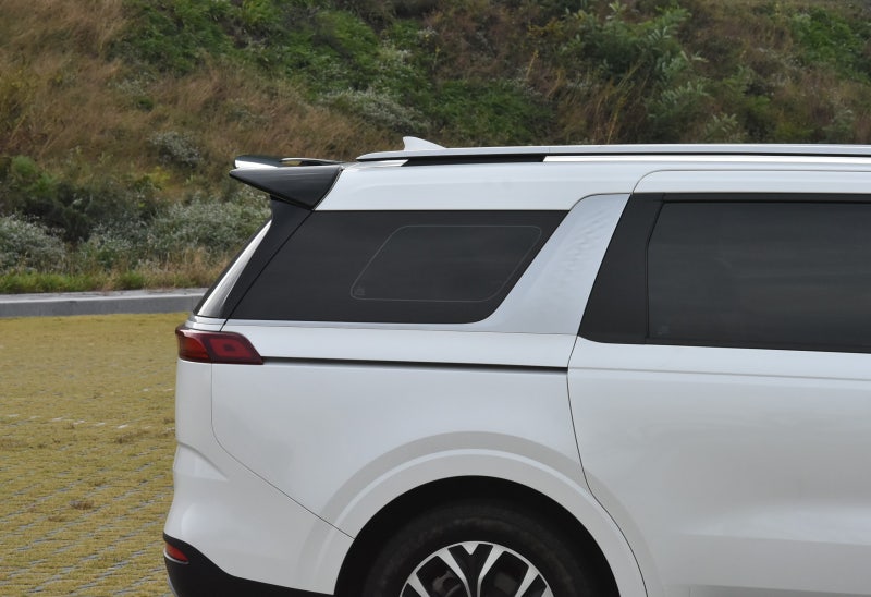 ЗАДНИЙ СПОЙЛЕР НА БАГАЖНИК ONZIGOO НА KIA CARNIVAL KA4