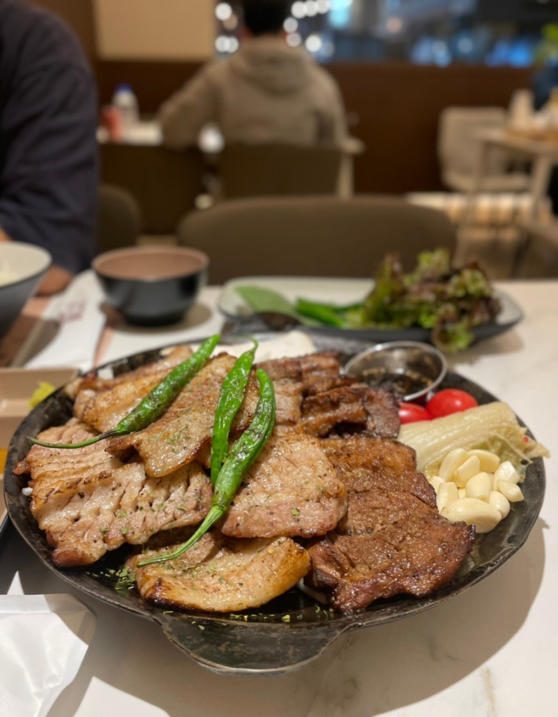 양산박동갈비찜으로 인기를 끌었던 팬어고기 전문점.