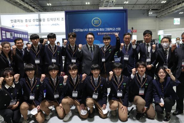  대통령실, 우주항공·양자컴퓨팅·첨단바이오 등 12대 전략기술 발표한다