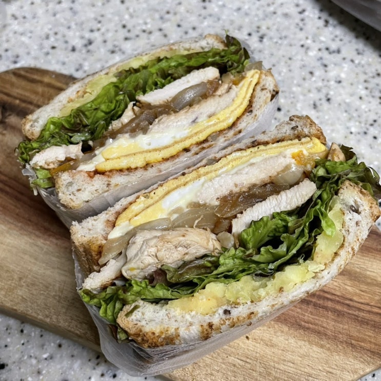  마켓컬리 통밀식빵으로 닭가슴살 샌드위치 만들기!