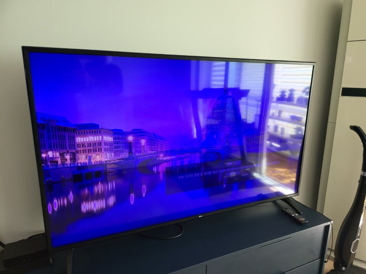  인천 송도 TV 화면이 파랗게 나와요 LG 60UM6900 백라이트 출장 수리