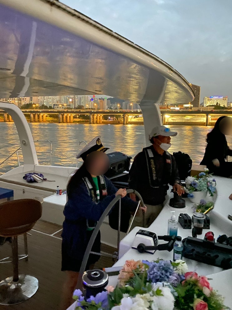  골든블루마리나 :: 한강 요트투어 이색데이트 추천 서울 야경에 반했다