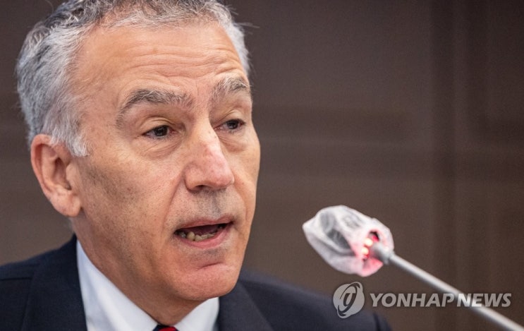  주한미국대사 한반도 전술핵 재배치에대해 부정적 입장표명, 여야 의견차 대립
