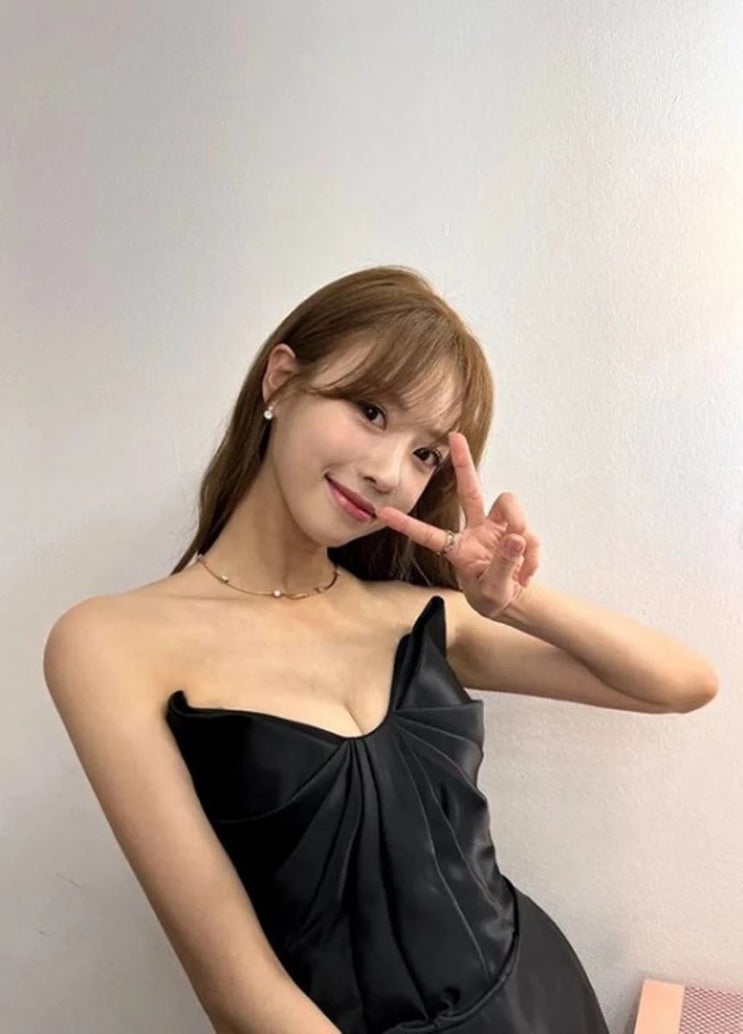 '예능 인기상' 수상한 러블리즈 출신 이미주, "하..까먹었다" 수상소감 까먹고 시상식 무대 위에서 돌발 행동 '예능 인기상' 수상한 러블리즈 출신 이미주, "하..까먹었다" 수상소감 까먹고 시상식 무대 위에서 돌발 행동