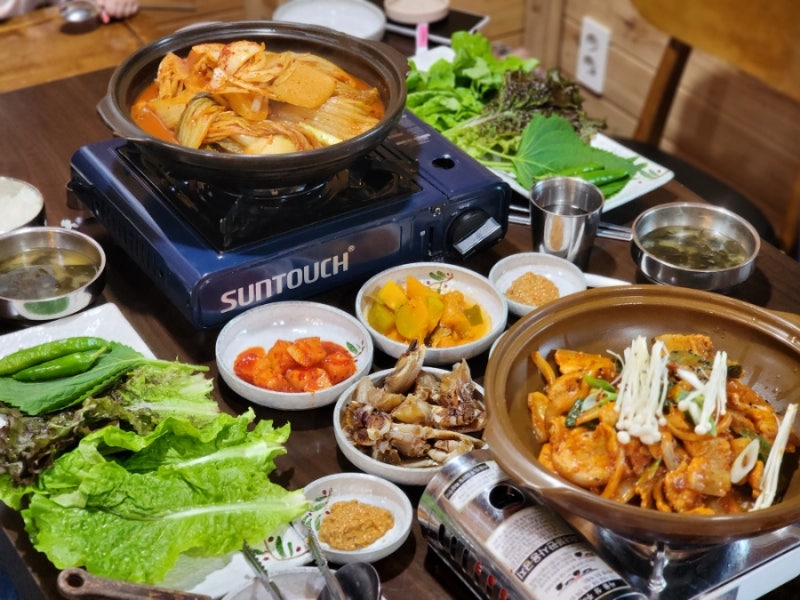 아이와 제주보름살기[바다속고등어쌈밥/제주애월본점/묵은지고등어쌈밥/흑돼지두루치기쌈밥]