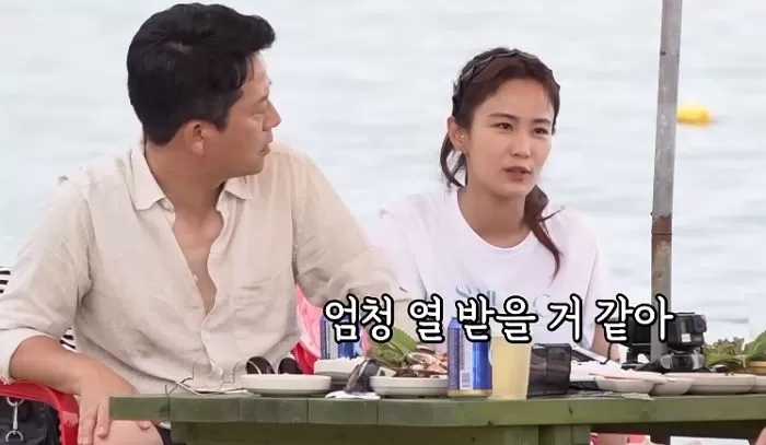 주변인들이 말려도 굳건한 사랑 보여주는 김지민, 김준호 이전에도 공개 열애했던 이 사람과 뜯어 말린 적 있다 주변인들이 말려도 굳건한 사랑 보여주는 김지민, 김준호 이전에도 공개 열애했던 이 사람과 뜯어 말린 적 있다