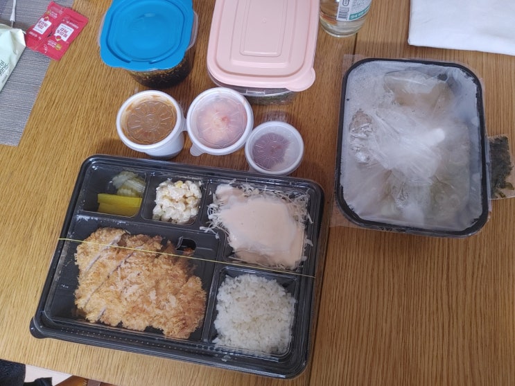  수제비 와 돈까스 새로소주 로 저녁식사 ~(꽈리고추멸치볶음,달래장)