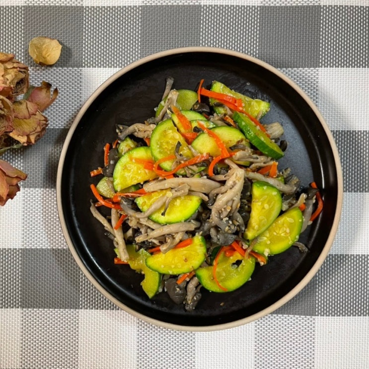  버섯 호박볶음
