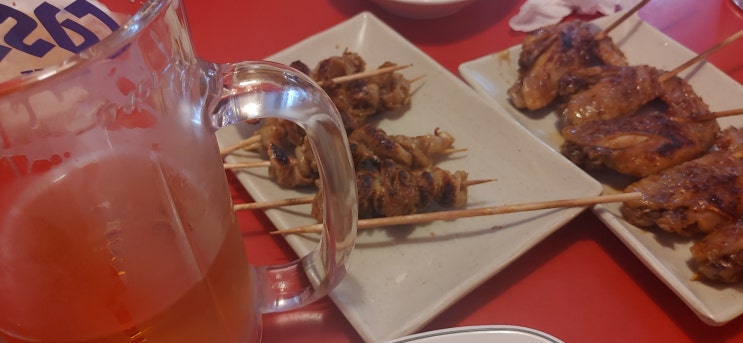  시원한 생맥주에 꼬치