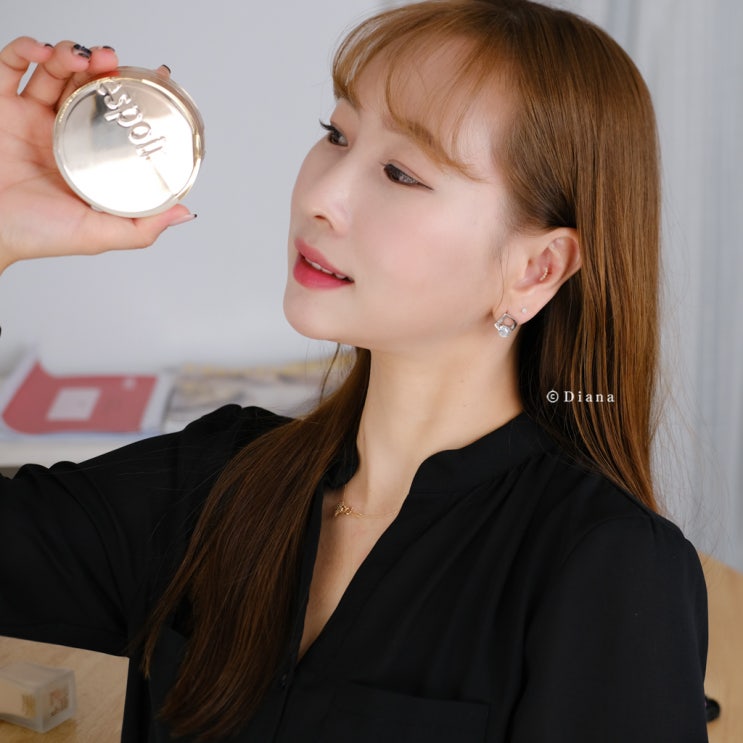 가을 물광 메이크업 촉촉한 에스쁘아 뉴클래스 비글로우 쿠션 파운데이션 올리브영에서 만나요! 가을 물광 메이크업 촉촉한 에스쁘아 뉴클래스 비글로우 쿠션 파운데이션 올리브영에서 만나요!