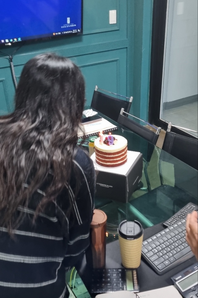  생일 축하드립니다! 팀장님님님!!