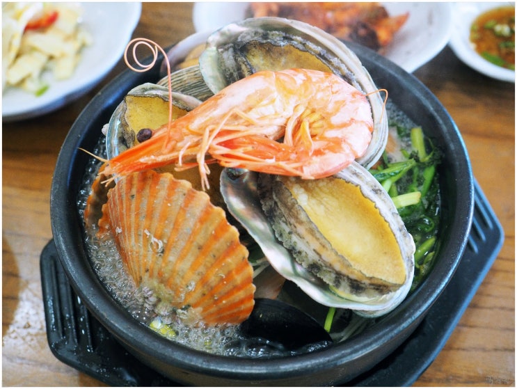  미촌_ 거제 한화리조트 농소몽돌해수욕장 근처 전복 해물뚝배기 맛집 혼밥