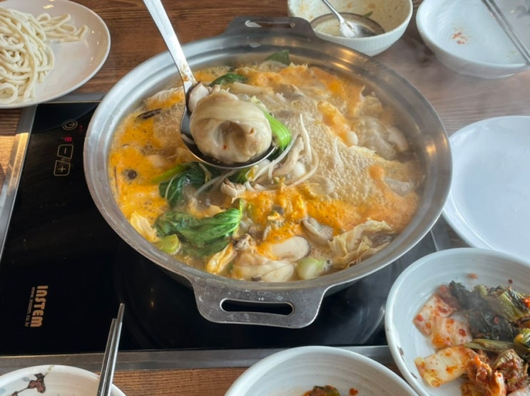  의왕 맛집 정원칼국수 백운호수, 타임빌라스 근처 뜨끈한 만두전골이 맛있는 곳