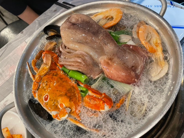 포항이동맛집- 시원한 육수에 신선한 홍합과 조개가 왕창 들어가있는포항해물왕창칼국수
