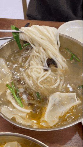  수원 롯데몰 맛집 추운 날엔 따뜻하게, 강남교자칼국수