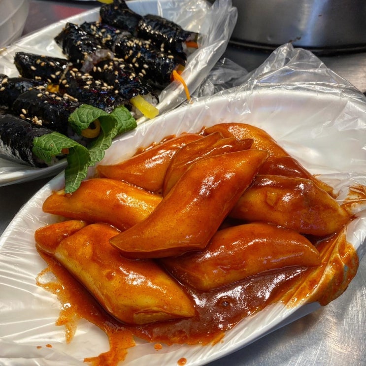 광장시장 떡볶이맛집 추천 기철이네! (자선네랑 비교되는걸?) 광장시장 떡볶이맛집 추천 기철이네! (자선네랑 비교되는걸?)