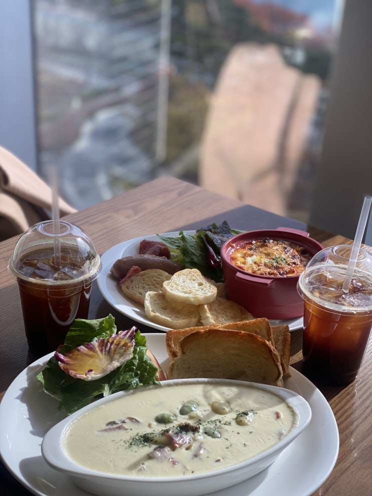  브런치 맛집 김영모과자점