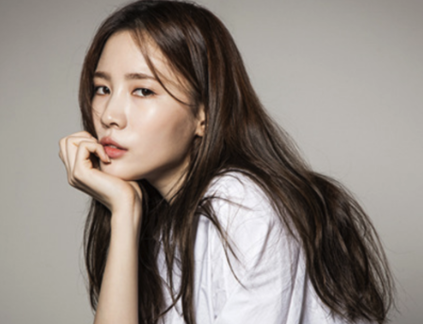  진아름 프로필 나이 모델 몸매 데뷔 활동 학력 인스타그램 결혼 남편 남궁민
