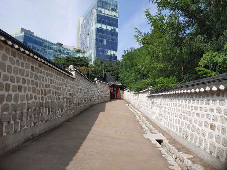 서울특별시 여행 (고종의 길 ,정동공원 : 아관파천과 관련된 장소) 서울특별시 여행 (고종의 길 ,정동공원 : 아관파천과 관련된 장소)