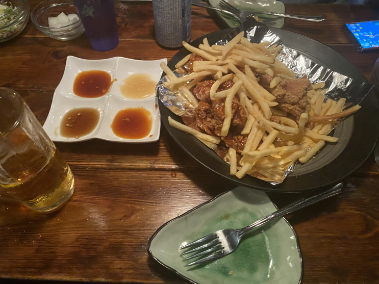  불금에는 치맥!! 아웃닭 울산삼산점에서!