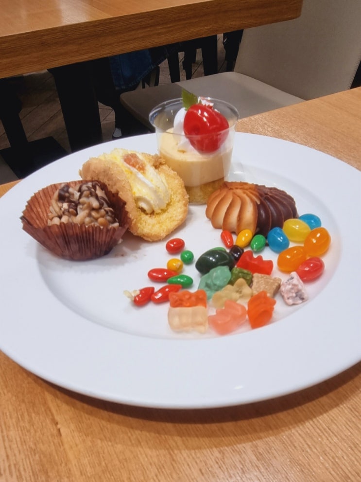  인천공항 1터미널 마티나라운지 이용 방법 및 메뉴 소개