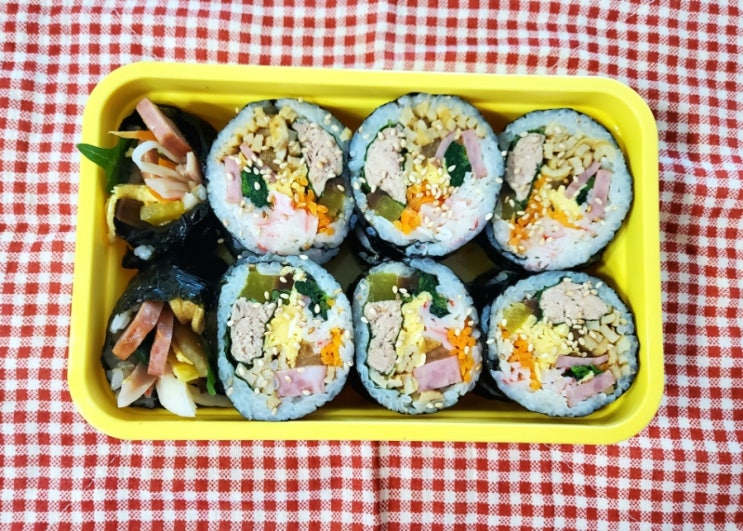  남편 도시락(6) [묵은지 참치 김밥]만드는 방법. 나만의 방법들! 영양과 정성 가득 맛있는 김밥 명가김으로 튼튼한 김밥 만들기.
