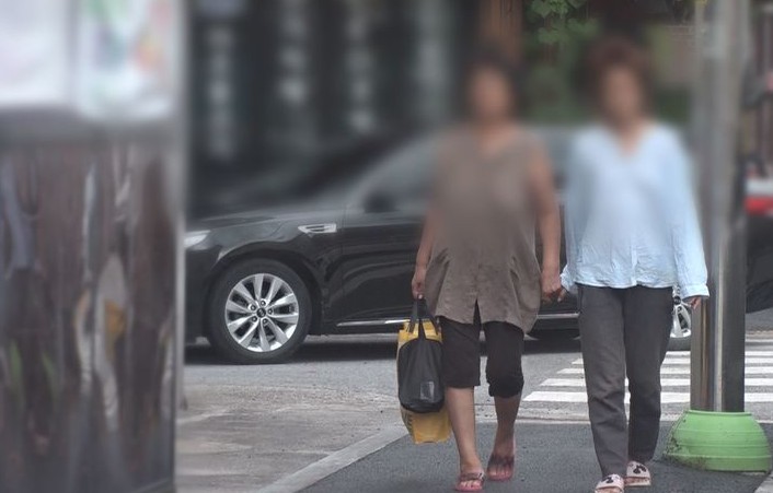 유학 보낸 딸 성폭행 피해자 나체 모녀 정체 창원 정어리 집단폐사 이유 고양이 사냥꾼 궁금한이야기y