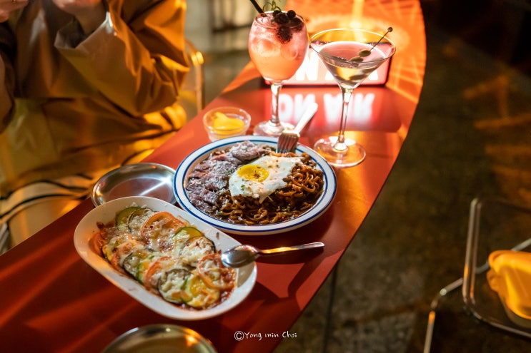  청량리 분위기 좋은 맛집 용두 영화관 컨셉의 술집(BAR)
