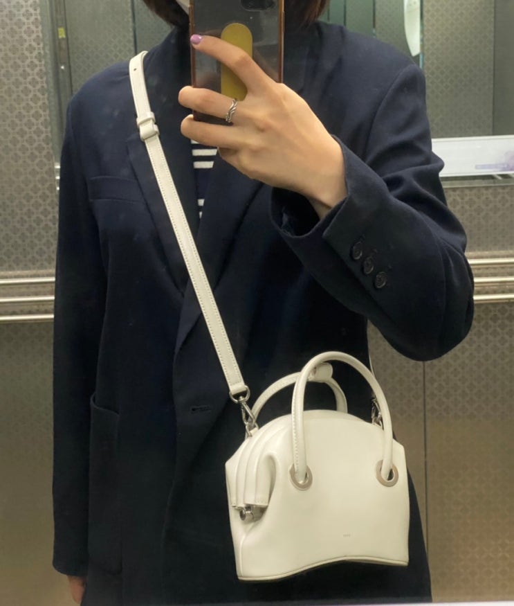  오소이 써클 미니 워시드오프화이트 생일선물 받았어요!