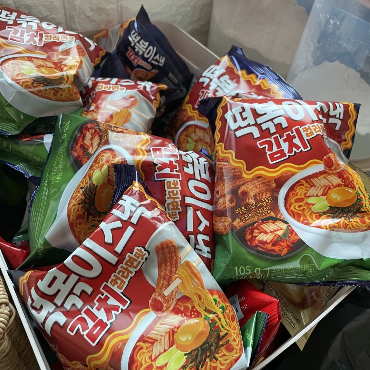  편의점 신상 과자 리뷰) gs25 떡볶이스낵 김치컵라면맛 먹어본 후기