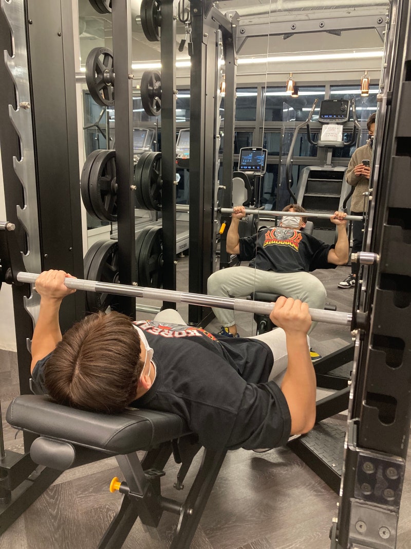 스미스 인클라인 프레스 - [가슴운동] : 네이버 블로그