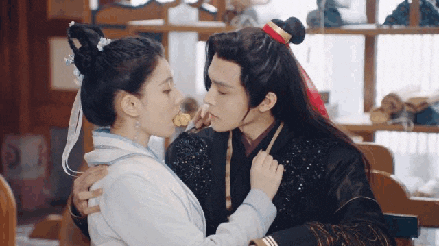  중드 요황대인적소홍낭-판타지 로코 :: 줄거리, 정보, 등장인물, 스틸컷