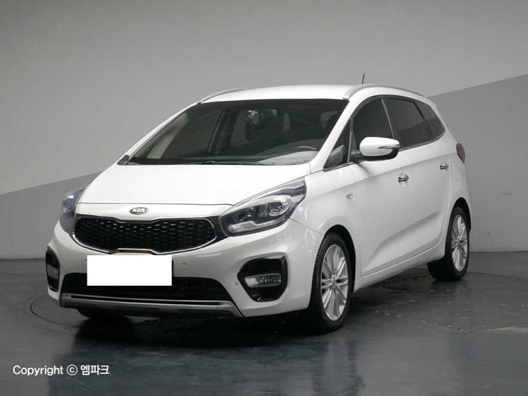  더뉴카렌스 중고 깔끔하게 정돈된 센터페시아