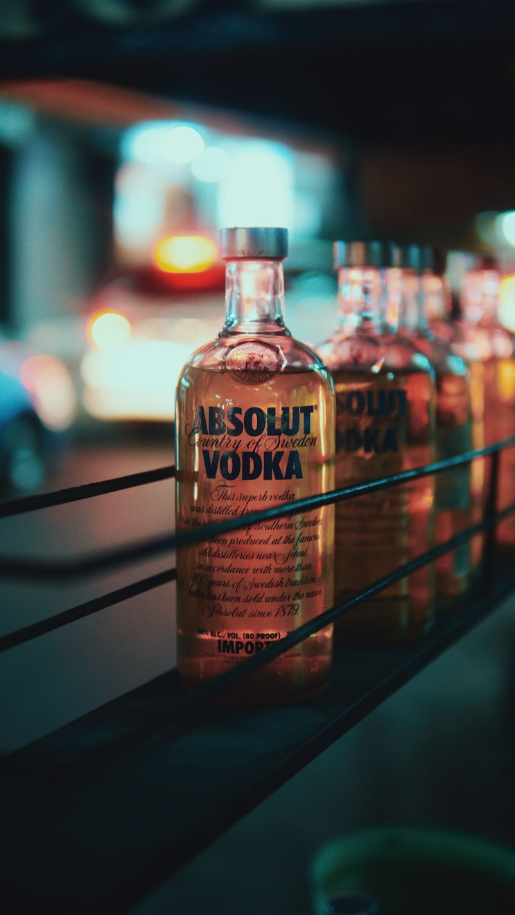 러시아 형님들의 술! 보드카(Vodka) 역사와 마시는 법 러시아 형님들의 술! 보드카(Vodka) 역사와 마시는 법