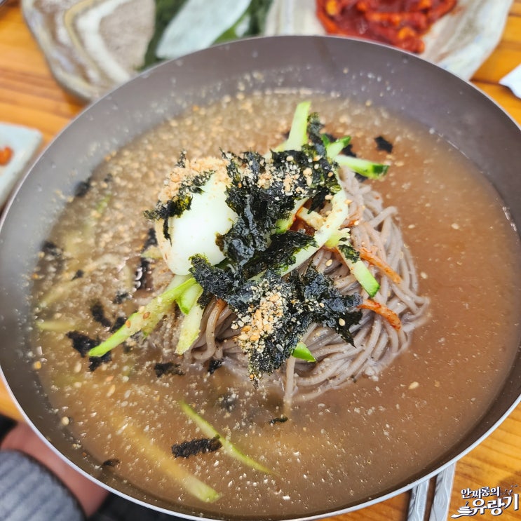 남한산성 송가네막국수 참나물 곁들인 수육과 막국수